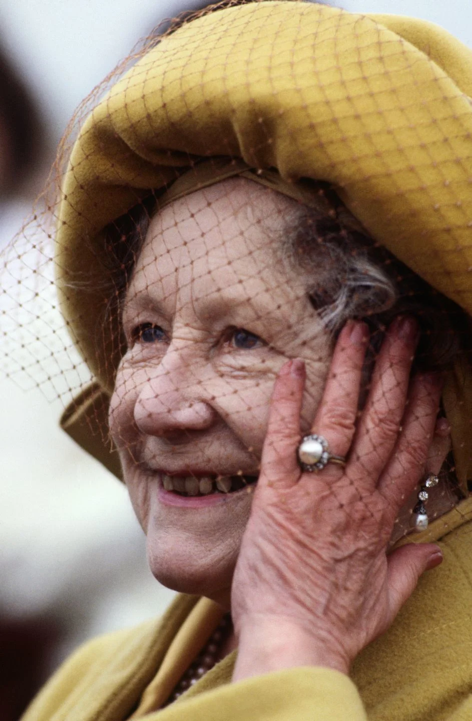 Королева-мать в 1983 году. Дэвид Левенсон - Getty Images